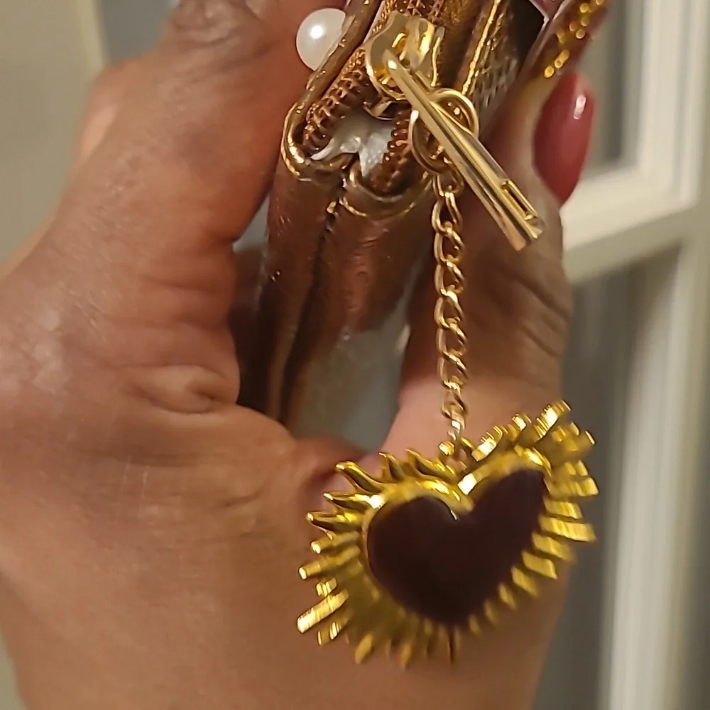 Anne Klein Gold Lip Gloss Collection